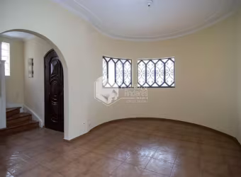 Sobrado para venda com 4 quartos, sendo 1 suíte, 170m²