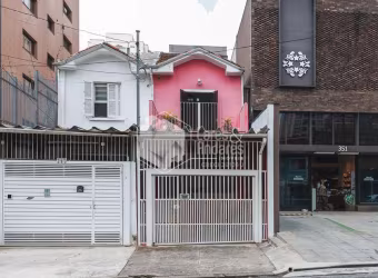Sobrado para venda com 2 quartos, sendo 1 suíte, 195m²