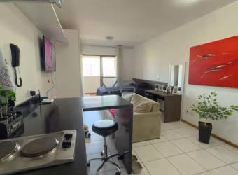 Apartamento Studio mobiliado com 33 m² privativos 1 vaga de garagem, no Centro de Curitiba - PR.