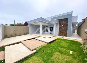 Casa nova com piscina em Peruíbe