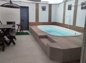 Casa Térrea Reformada com Deck e Piscina