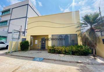 Casa comercial disponível para locação e venda- centro