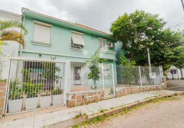 Casa com 3 quartos à venda na rua xavier ferreira, 113, moinhos de vento, porto alegre por r$ 900.000