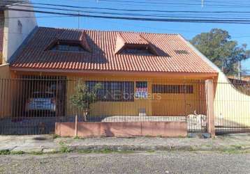 Casa com 4 quartos sendo duas suítes