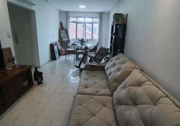 Apartamento lindo e reformado na ponta da praia!