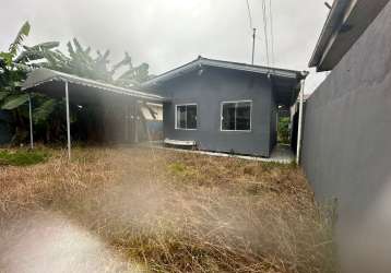 Casa com amplo terreno centro navegantes!