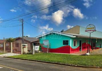 Casa e mercearia á venda no alto da xv