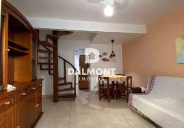 Cabo frio, foguete, casa com 2 dormitórios à venda, 72 m² por r$ 380.000 - condominio,  ao lado da praia.