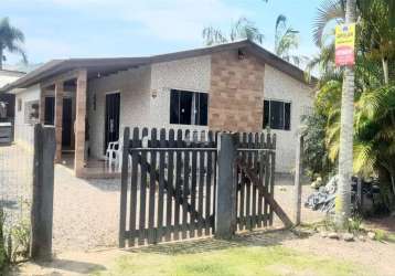 Casa com 4 quartos à venda na avenida mauricio fruet, 279, coroados, guaratuba, 140 m2 por r$ 480.000