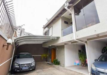 Casa em condomínio fechado com 3 quartos à venda na rua maria gabardo mendes, 107, portão, curitiba, 156 m2 por r$ 799.900