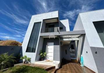 Casa com 3 quartos à venda na rua aldoino dalmolin, 138, pinheirinho, pato branco, 131 m2 por r$ 600.000