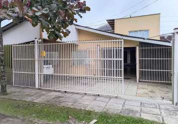 Casa com 8 quartos à venda na rua zumbi dos palmares, 214, balneário leblon, pontal do paraná, 200 m2 por r$ 499.000