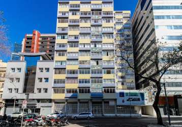 Apartamento com 3 quartos para alugar na rua visconde de nacar, 1200, centro, curitiba, 120 m2 por r$ 2.500