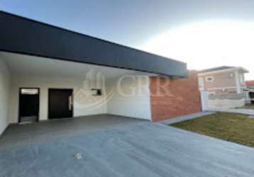 Casa com 3 quartos à venda em piracangaguá, taubaté , 300 m2 por r$ 975.000