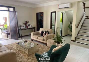 Vende-se excelente casa duplex no parque atlântico - 4 quartos - ventilada - espaço gourmet com chu