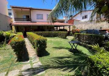 Casa solta duplex no bairro praia de ipitanga em uma ótima localização, rua super tranquila.