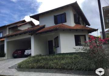 Casa com 3 dormitórios para alugar, 217 m² por r$ 7.272,28/mês - bom retiro - joinville/sc