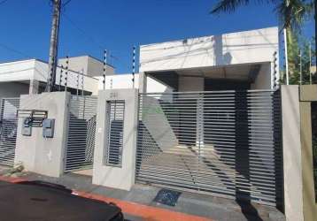 Casa com 3 quartos à venda na rua jorge feliciano da silva, monte belo, londrina por r$ 330.000