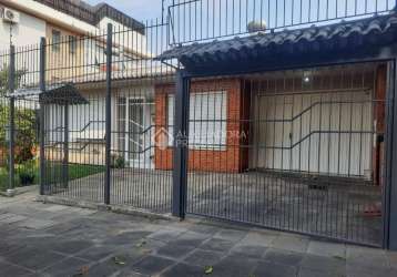 Casa com 4 quartos à venda na avenida la paz, 115, jardim lindóia, porto alegre, 180 m2 por r$ 847.000