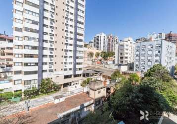 Apartamento com 3 quartos à venda na rua tito lívio zambecari, 323, mont serrat, porto alegre, 88 m2 por r$ 959.000