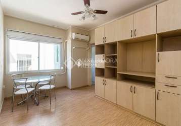 Apartamento com 2 quartos à venda na rua doutor vicente de paula dutra, 250, praia de belas, porto alegre, 56 m2 por r$ 320.000