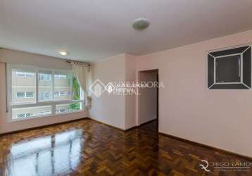 Apartamento com 3 quartos à venda na rua eça de queiroz, 168, petrópolis, porto alegre, 88 m2 por r$ 550.000