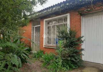 Casa com 3 quartos à venda na rua sargento nicolau dias de farias, 50, tristeza, porto alegre, 212 m2 por r$ 1.050.000