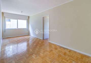 Apartamento com 2 quartos à venda na rua comendador rheingantz, 125, auxiliadora, porto alegre, 76 m2 por r$ 360.000