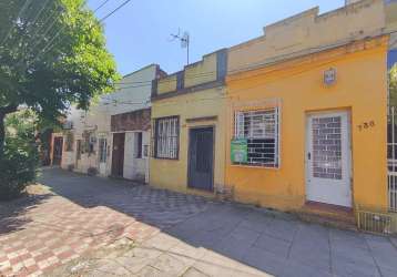 Casa com 2 quartos à venda na rua olavo bilac, 738, azenha, porto alegre, 77 m2 por r$ 350.000