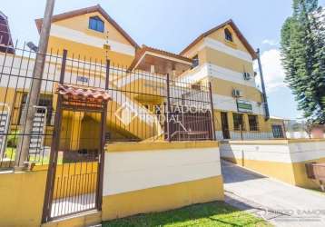 Casa em condomínio fechado com 2 quartos à venda na rua dona malvina, 246, santa tereza, porto alegre, 66 m2 por r$ 225.000