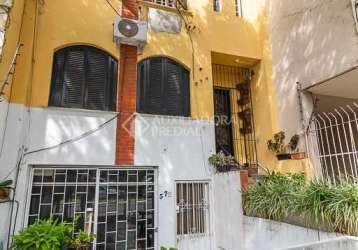 Casa com 3 quartos à venda na avenida getúlio vargas, 374, menino deus, porto alegre, 184 m2 por r$ 865.000