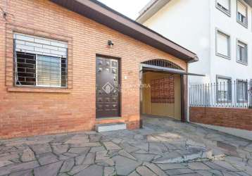 Casa com 3 quartos à venda na travessa alfredo costa, 43, medianeira, porto alegre, 99 m2 por r$ 397.000