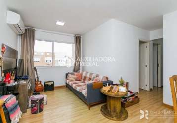 Apartamento com 3 quartos à venda na avenida dom cláudio josé gonçalves ponce de leão, 140, vila ipiranga, porto alegre, 65 m2 por r$ 430.000