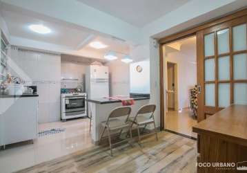 Apartamento com 3 quartos à venda na rua peri machado, 80, menino deus, porto alegre, 94 m2 por r$ 680.000