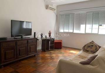 Apartamento com 3 quartos à venda na rua ramiro barcelos, 2471, rio branco, porto alegre, 102 m2 por r$ 410.000