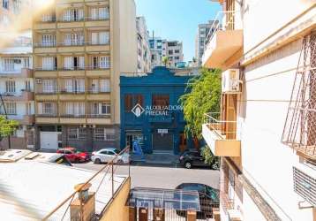 Apartamento com 3 quartos à venda na rua riachuelo, 754, centro histórico, porto alegre, 142 m2 por r$ 430.000