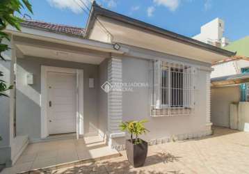 Casa com 3 quartos à venda na rua afonso pena, 154, azenha, porto alegre, 108 m2 por r$ 890.000