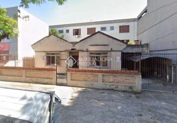 Casa com 2 quartos à venda na rua botafogo, 281, menino deus, porto alegre, 226 m2 por r$ 800.000