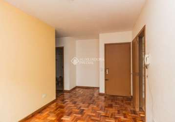 Apartamento com 2 quartos para alugar na rua barão de bagé, 363, vila jardim, porto alegre, 60 m2 por r$ 1.400