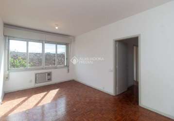 Apartamento com 3 quartos para alugar na avenida venâncio aires, 1001, cidade baixa, porto alegre, 97 m2 por r$ 1.800