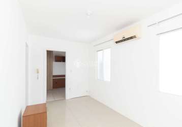 Apartamento com 1 quarto para alugar na praça menino deus, 65, menino deus, porto alegre, 39 m2 por r$ 1.250