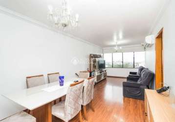 Apartamento com 3 quartos para alugar na rua edmundo bastian, 333, cristo redentor, porto alegre, 96 m2 por r$ 4.900