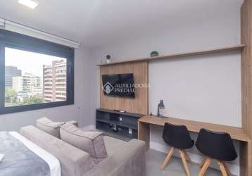 Apartamento com 1 quarto para alugar na rua tenente-coronel fabrício pilar, 311, mont serrat, porto alegre, 26 m2 por r$ 3.000