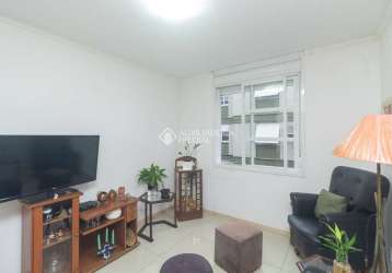 Apartamento com 3 quartos para alugar na rua botafogo, 631, menino deus, porto alegre, 80 m2 por r$ 2.800