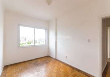 Apartamento com 2 quartos para alugar na rua josé do patrocínio, 804, cidade baixa, porto alegre, 53 m2 por r$ 1.400