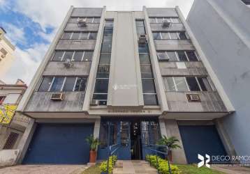 Sala comercial para alugar na rua joão guimarães, 31, santa cecília, porto alegre, 31 m2 por r$ 700