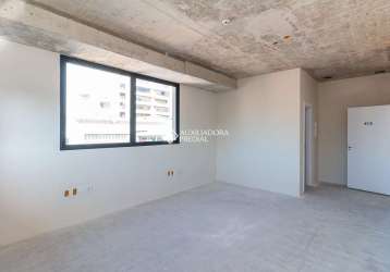 Sala comercial para alugar na avenida getúlio vargas, 769, menino deus, porto alegre, 32 m2 por r$ 1.400