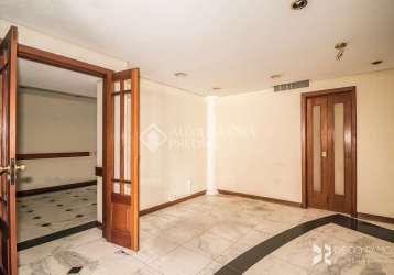 Sala comercial para alugar na avenida getúlio vargas, 774, menino deus, porto alegre, 121 m2 por r$ 2.300