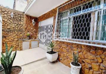Casa em condomínio fechado com 3 quartos à venda na rua itapiru, catumbi, rio de janeiro, 128 m2 por r$ 590.000