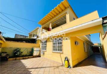 Casa com 4 quartos à venda na rua andré pinto, ramos, rio de janeiro, 246 m2 por r$ 790.000